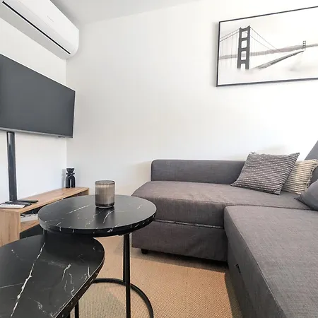 Cosy 152 Proche Aeroport -gare-groupama Stadium-lyon Apartment Colombier-Saugnieu