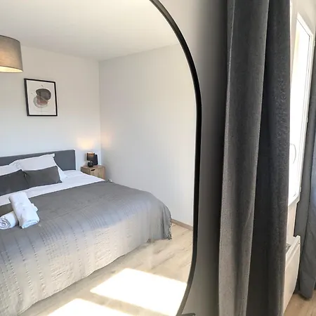 Apartment Cosy 152 Proche Aeroport -gare-groupama Stadium-lyon *